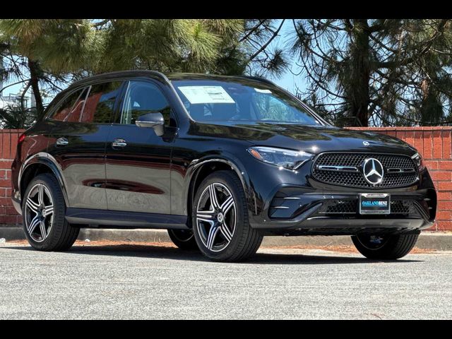2025 Mercedes-Benz GLC 300