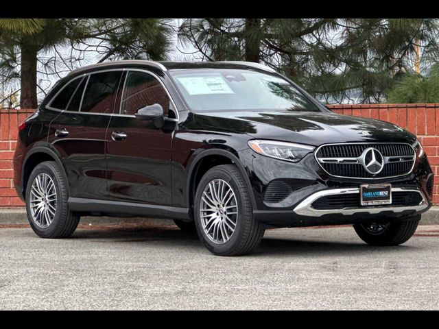 2025 Mercedes-Benz GLC 300