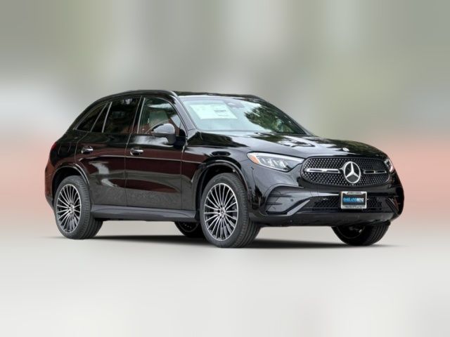 2025 Mercedes-Benz GLC 300