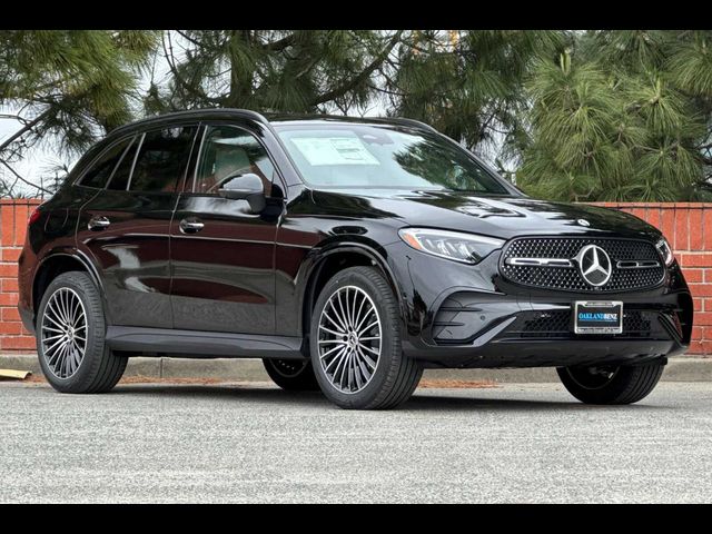 2025 Mercedes-Benz GLC 300