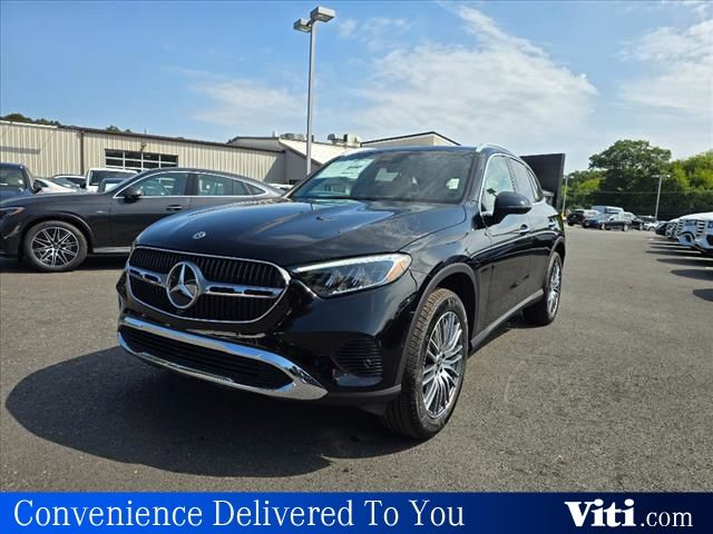 2025 Mercedes-Benz GLC 300