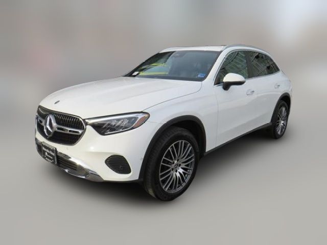 2025 Mercedes-Benz GLC 300