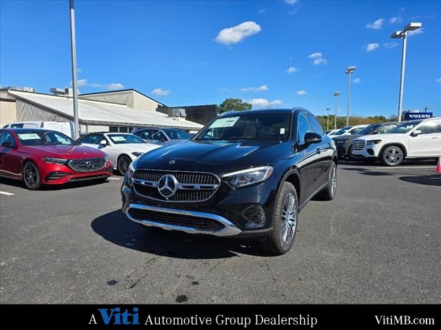 2025 Mercedes-Benz GLC 300