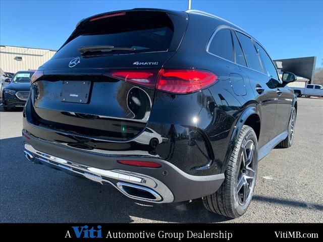 2025 Mercedes-Benz GLC 300