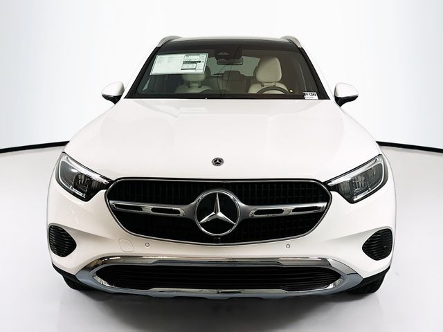 2025 Mercedes-Benz GLC 300