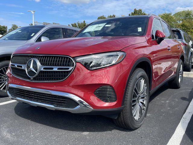 2025 Mercedes-Benz GLC 300