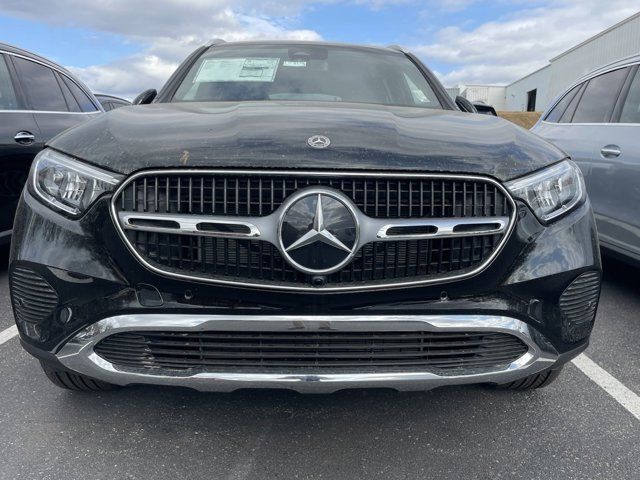 2025 Mercedes-Benz GLC 300