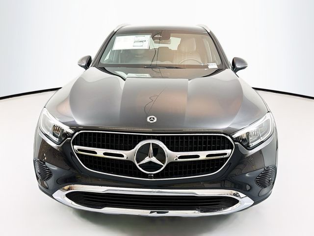 2025 Mercedes-Benz GLC 300