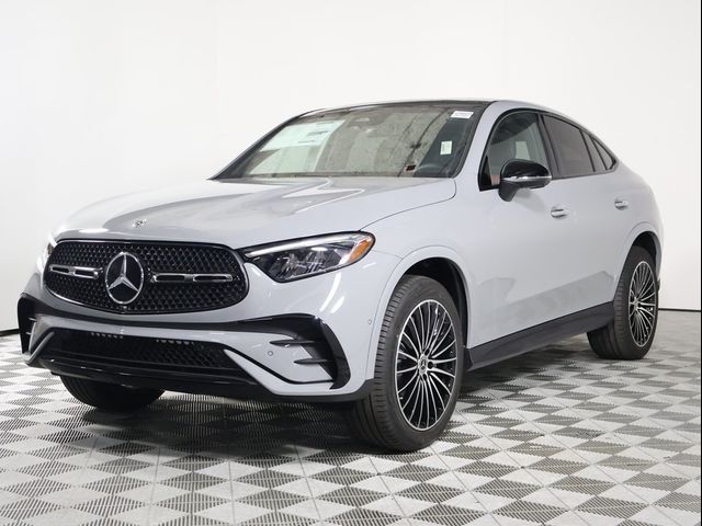 2025 Mercedes-Benz GLC 300