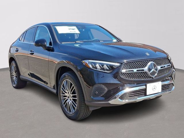 2025 Mercedes-Benz GLC 300