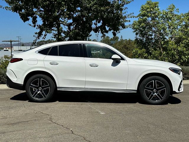 2025 Mercedes-Benz GLC 300