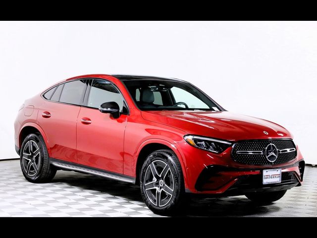 2025 Mercedes-Benz GLC 300