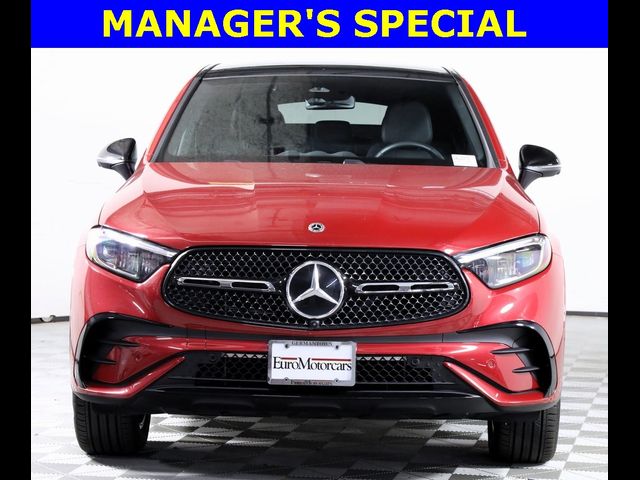 2025 Mercedes-Benz GLC 300