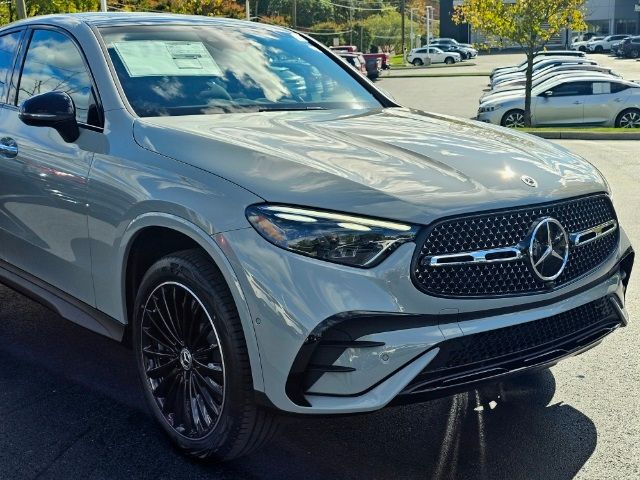 2025 Mercedes-Benz GLC 300