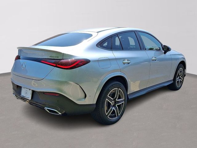 2025 Mercedes-Benz GLC 300