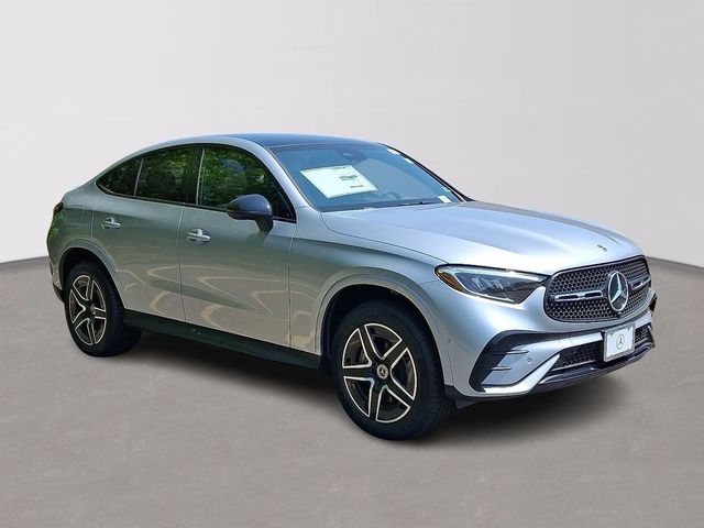 2025 Mercedes-Benz GLC 300