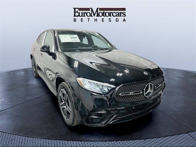 2025 Mercedes-Benz GLC 300