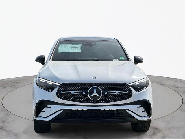 2025 Mercedes-Benz GLC 300