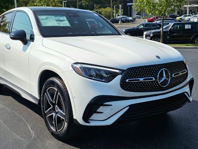 2025 Mercedes-Benz GLC 300