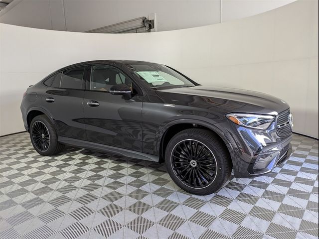 2025 Mercedes-Benz GLC 300