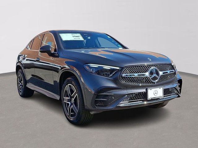 2025 Mercedes-Benz GLC 300