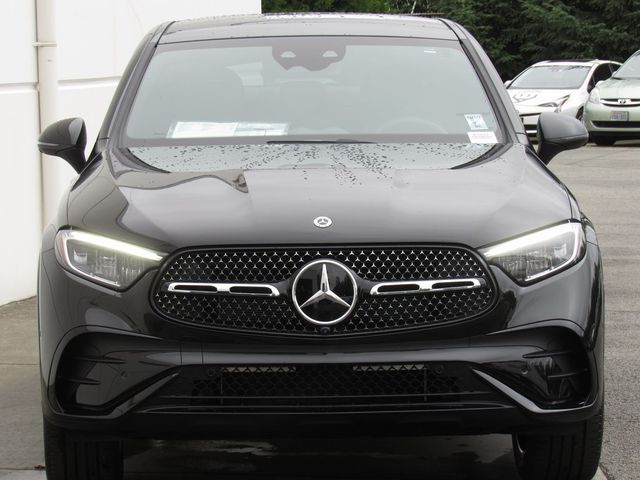 2025 Mercedes-Benz GLC 300