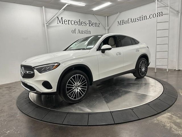 2025 Mercedes-Benz GLC 300