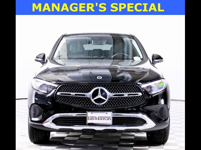 2025 Mercedes-Benz GLC 300