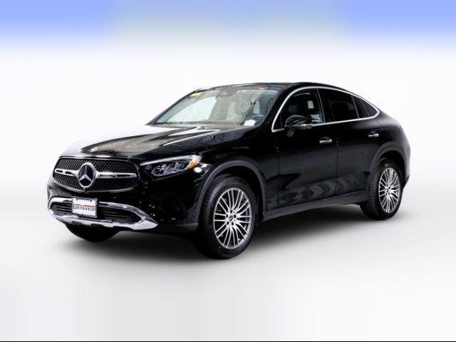 2025 Mercedes-Benz GLC 300