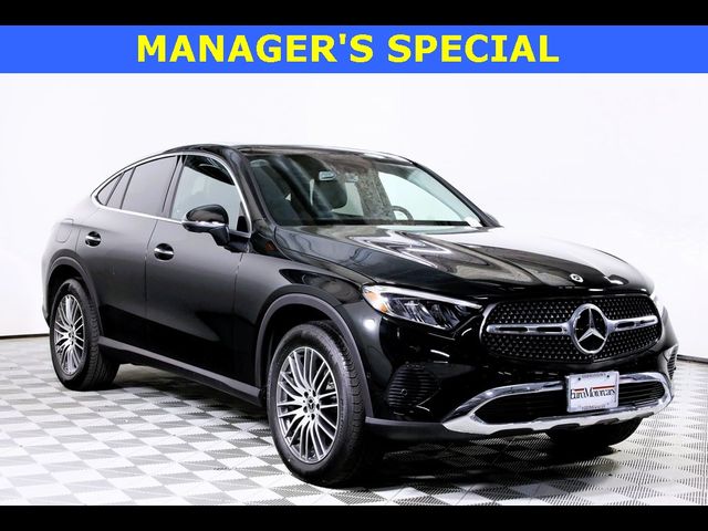 2025 Mercedes-Benz GLC 300