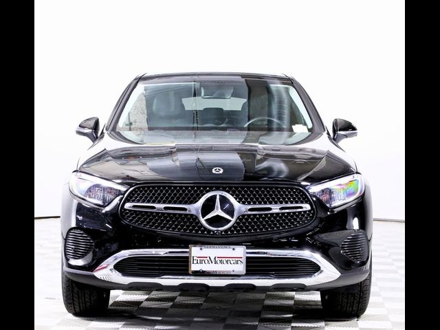 2025 Mercedes-Benz GLC 300