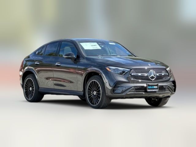 2025 Mercedes-Benz GLC 300