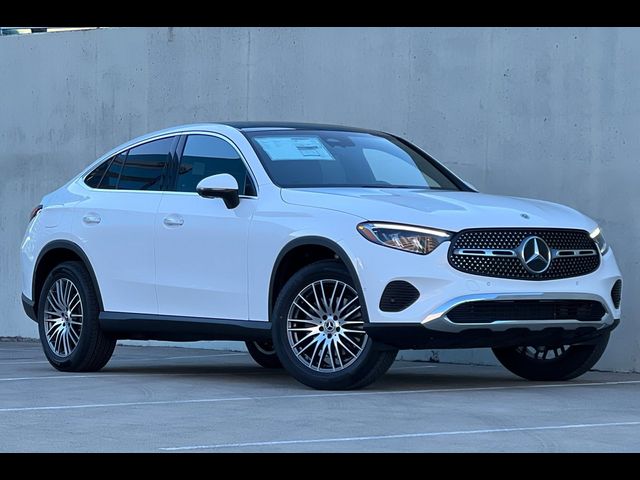 2025 Mercedes-Benz GLC 300