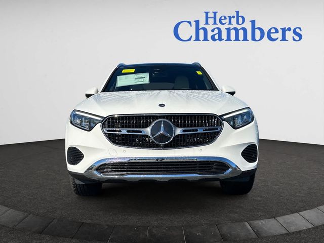 2025 Mercedes-Benz GLC 300