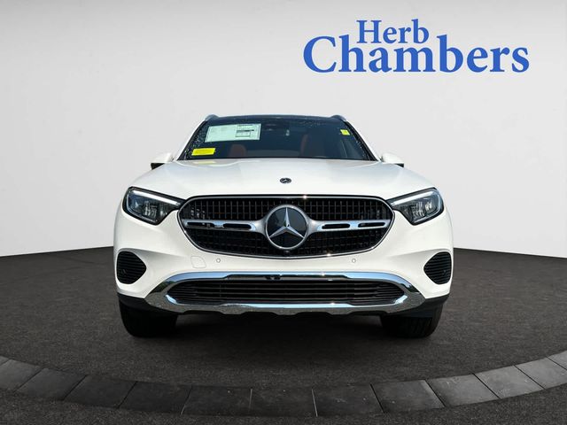 2025 Mercedes-Benz GLC 300