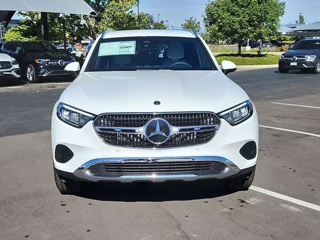 2025 Mercedes-Benz GLC 300