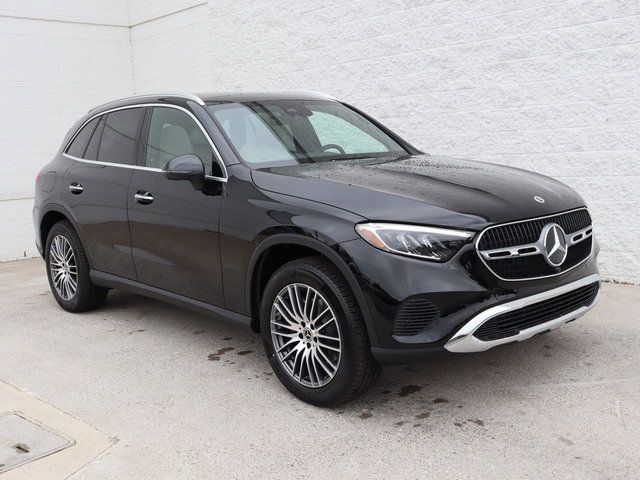 2025 Mercedes-Benz GLC 300