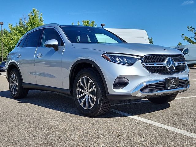 2025 Mercedes-Benz GLC 300