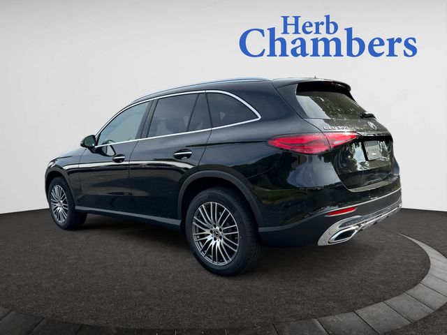 2025 Mercedes-Benz GLC 300