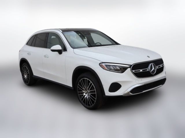 2025 Mercedes-Benz GLC 300