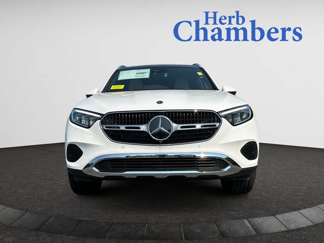 2025 Mercedes-Benz GLC 300