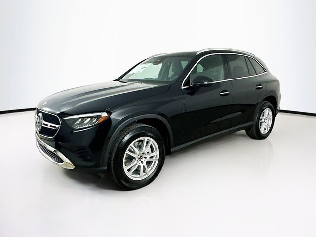 2025 Mercedes-Benz GLC 300