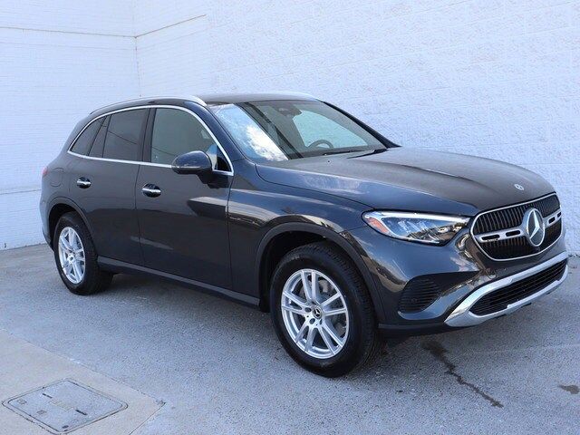 2025 Mercedes-Benz GLC 300