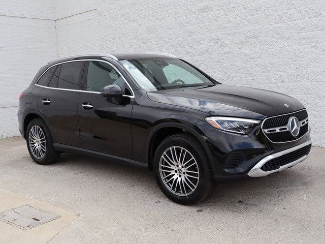 2025 Mercedes-Benz GLC 300