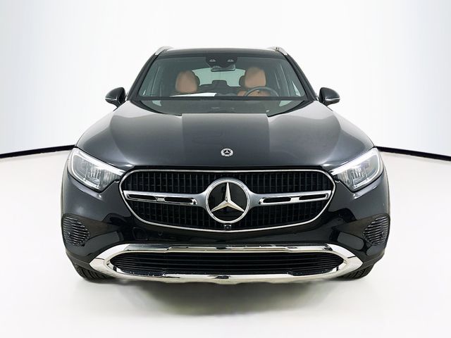 2025 Mercedes-Benz GLC 300