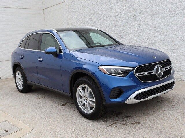 2025 Mercedes-Benz GLC 300