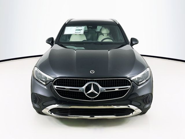 2025 Mercedes-Benz GLC 300