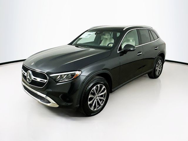 2025 Mercedes-Benz GLC 300