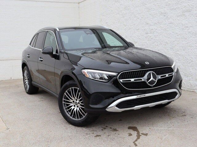 2025 Mercedes-Benz GLC 300