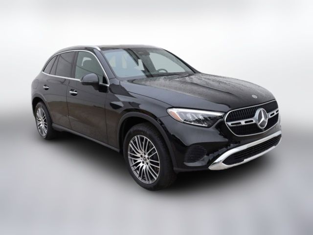 2025 Mercedes-Benz GLC 300